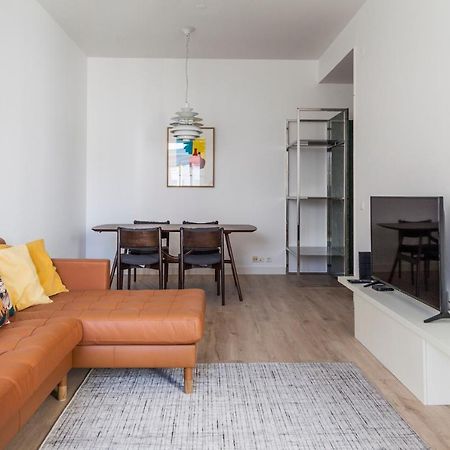 Classy 2Bdr Apartment In Downtown By Lovelystay Lizbona Zewnętrze zdjęcie